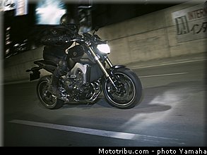 yamaha_2014_mt09_017.jpg