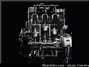 yamaha_2014_mt09_073.jpg