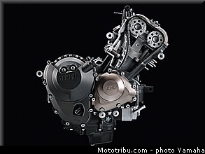 yamaha_2014_mt09_075.jpg