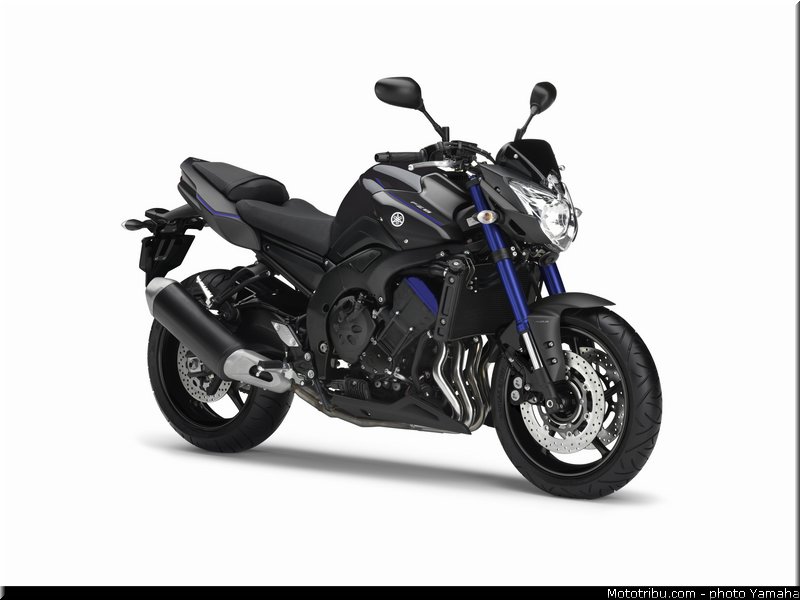 fz8_yamaha_2014_race_blu