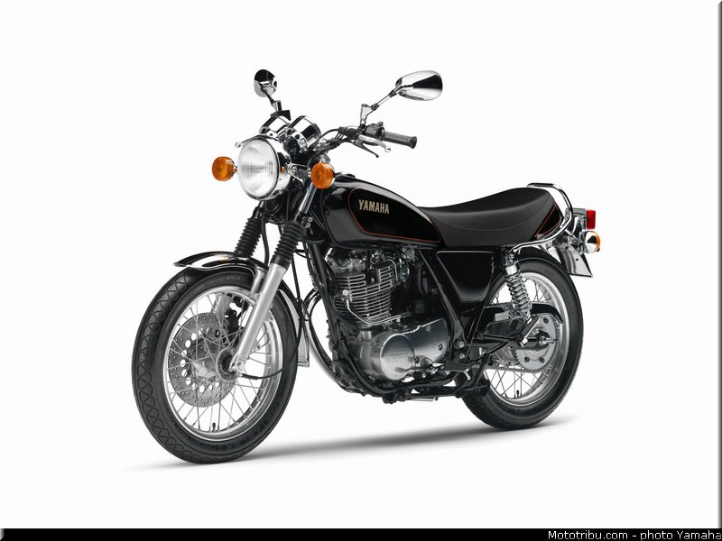 yamaha_sr400_2014_015