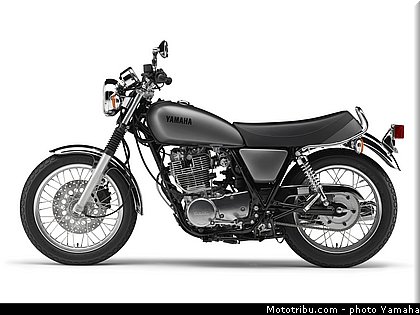 yamaha_sr400_2014_010.jpg