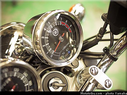 yamaha_sr400_2014_022.jpg