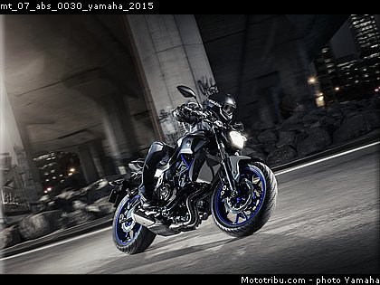 mt_07_abs_0030_yamaha_2015.jpg