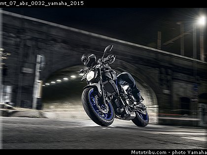 mt_07_abs_0032_yamaha_2015.jpg