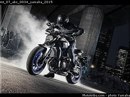mt_07_abs_0034_yamaha_2015.jpg
