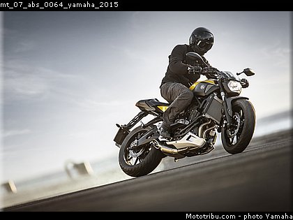 mt_07_abs_0064_yamaha_2015.jpg