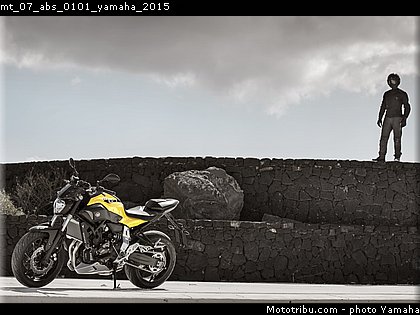 mt_07_abs_0101_yamaha_2015.jpg