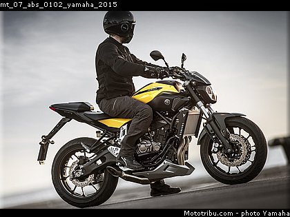 mt_07_abs_0102_yamaha_2015.jpg