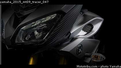 yamaha_2015_mt09_tracer_047.jpg