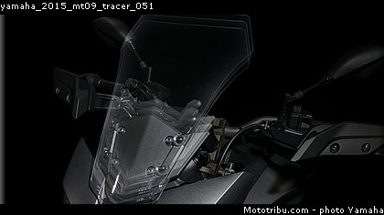 yamaha_2015_mt09_tracer_051.jpg