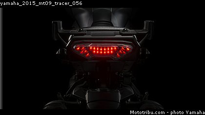 yamaha_2015_mt09_tracer_056.jpg