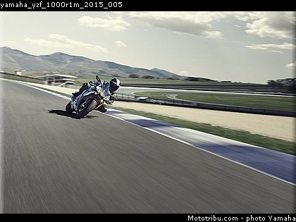 yamaha_yzf_1000r1m_2015_005.jpg