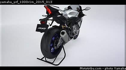 yamaha_yzf_1000r1m_2015_013.jpg