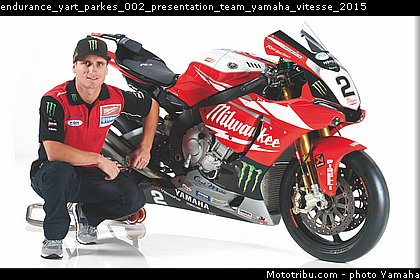 endurance_yart_parkes_002_presentation_team_yamaha_vitesse_2015.jpg