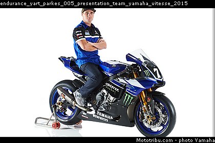 endurance_yart_parkes_005_presentation_team_yamaha_vitesse_2015.jpg