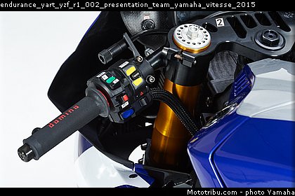 endurance_yart_yzf_r1_002_presentation_team_yamaha_vitesse_2015.jpg