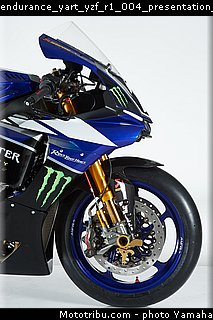 endurance_yart_yzf_r1_004_presentation_team_yamaha_vitesse_2015.jpg