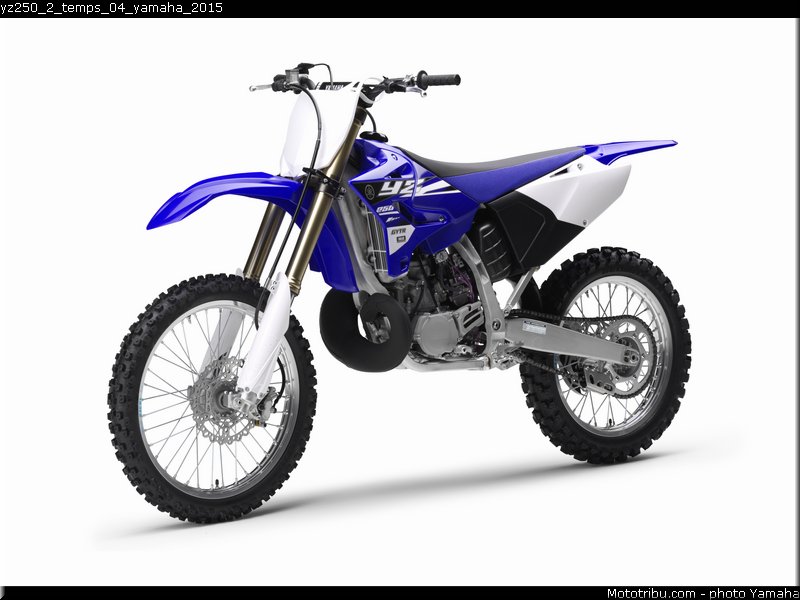 yz250_2_temps_04_yamaha_2015