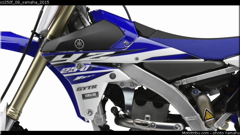 yz250f_08_yamaha_2015