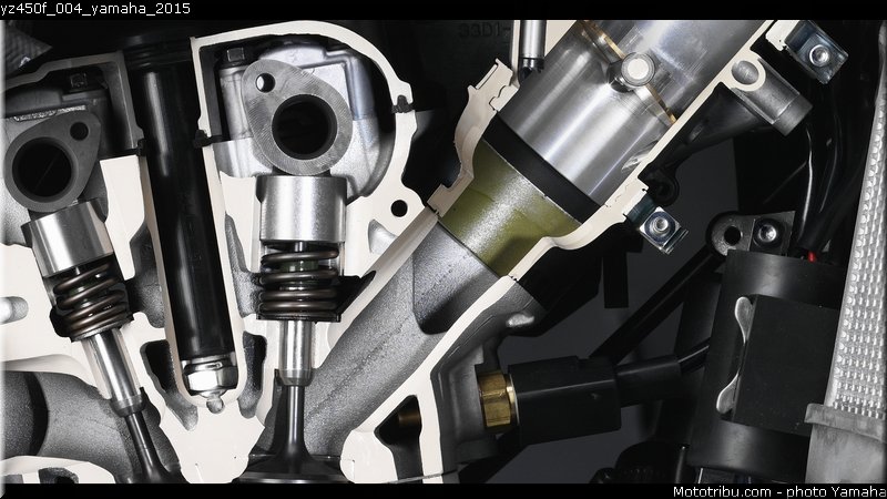 yz450f_004_yamaha_2015