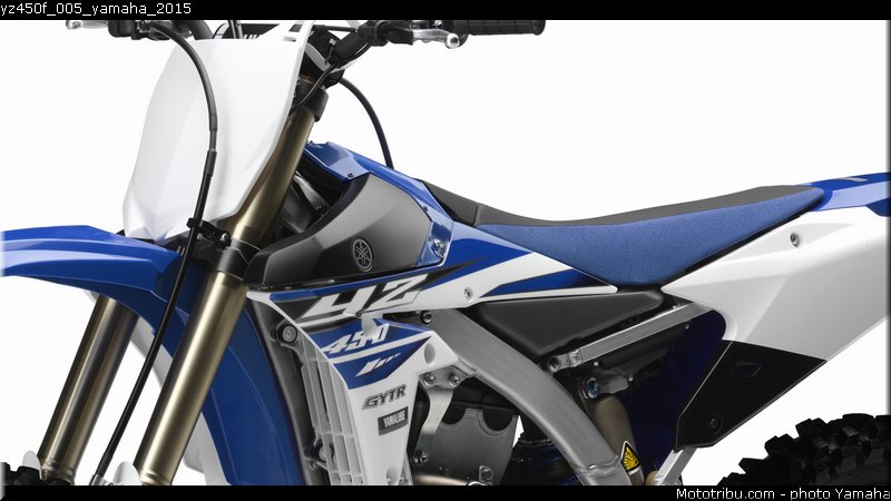 yz450f_005_yamaha_2015