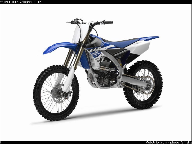 yz450f_009_yamaha_2015