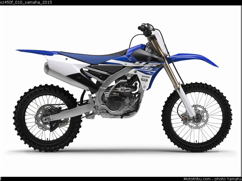 yz450f_010_yamaha_2015
