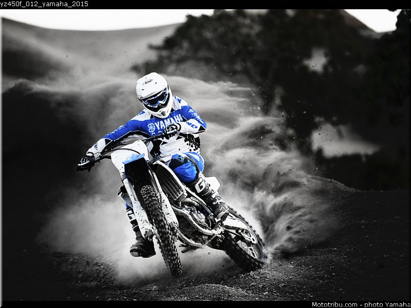 yz450f_012_yamaha_2015