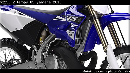 yz250_2_temps_05_yamaha_2015.jpg