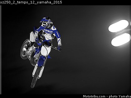 yz250_2_temps_12_yamaha_2015.jpg