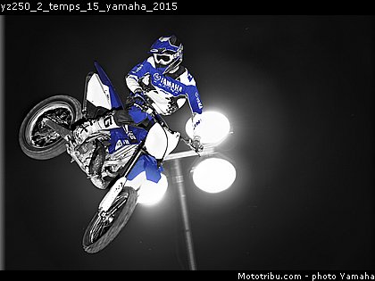 yz250_2_temps_15_yamaha_2015.jpg