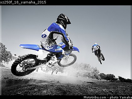 yz250f_18_yamaha_2015.jpg