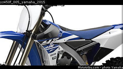 yz450f_005_yamaha_2015.jpg