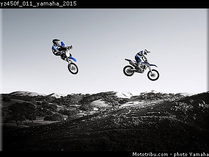 yz450f_011_yamaha_2015.jpg