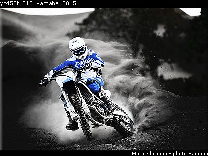 yz450f_012_yamaha_2015.jpg