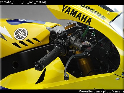 yamaha_2006_08_m1_motogp.jpg