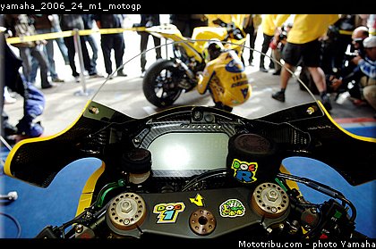yamaha_2006_24_m1_motogp.jpg