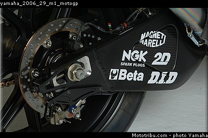 yamaha_2006_29_m1_motogp.jpg