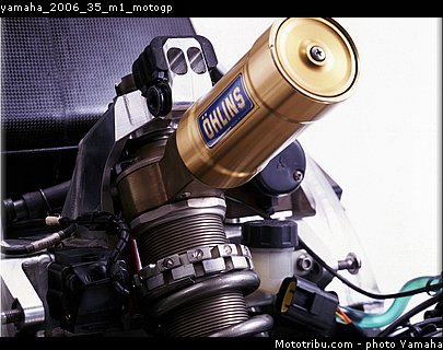 yamaha_2006_35_m1_motogp.jpg