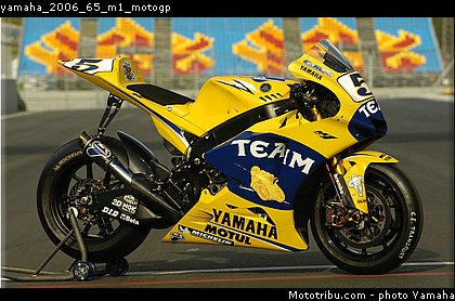 yamaha_2006_65_m1_motogp.jpg