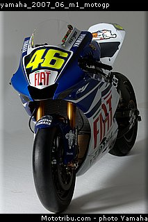 yamaha_2007_06_m1_motogp.jpg