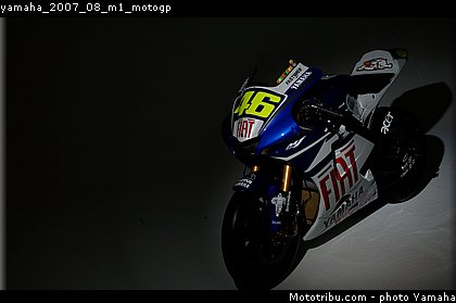 yamaha_2007_08_m1_motogp.jpg
