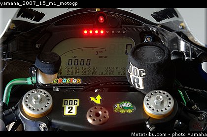 yamaha_2007_15_m1_motogp.jpg