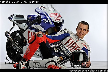 yamaha_2010_1_m1_motogp.jpg