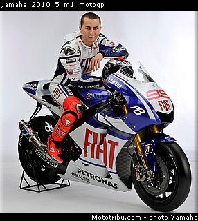 yamaha_2010_5_m1_motogp.jpg