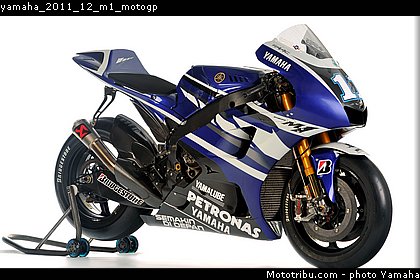 yamaha_2011_12_m1_motogp.jpg