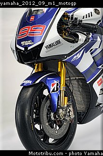 yamaha_2012_09_m1_motogp.jpg