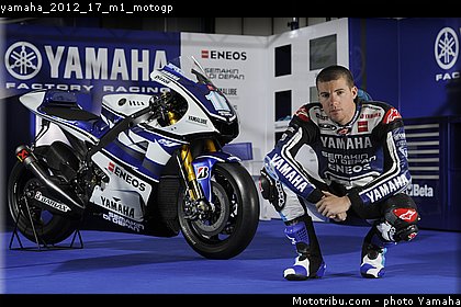 yamaha_2012_17_m1_motogp.jpg
