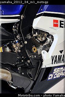 yamaha_2012_34_m1_motogp.jpg